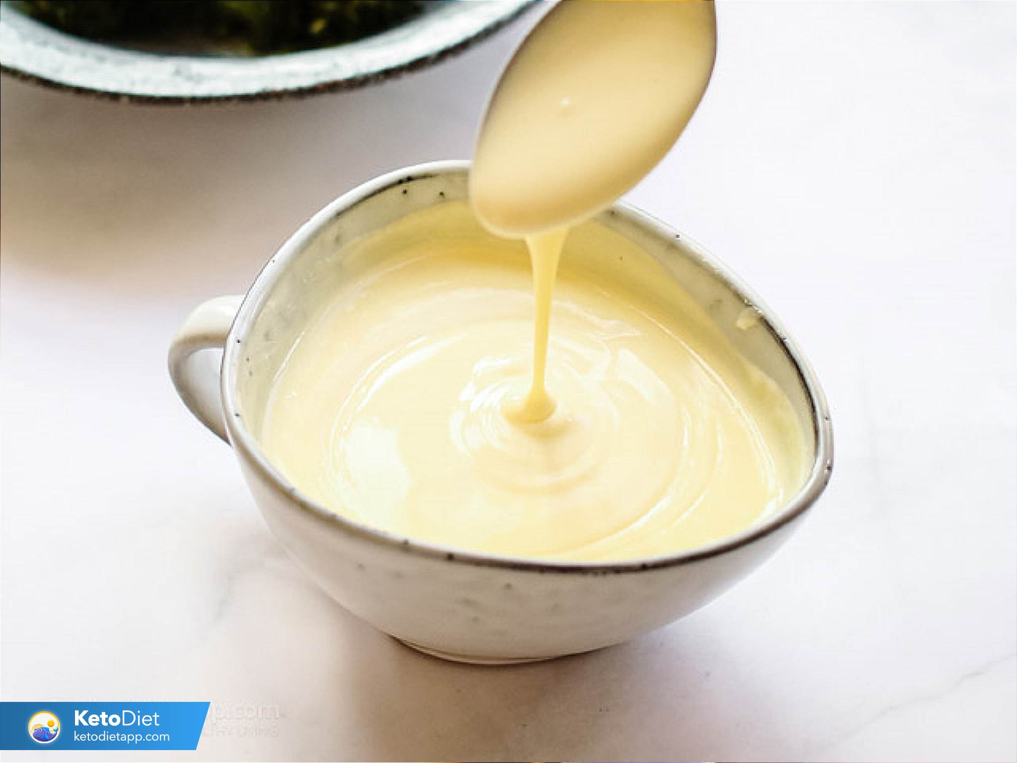 Delicious Keto Cheese Sauce